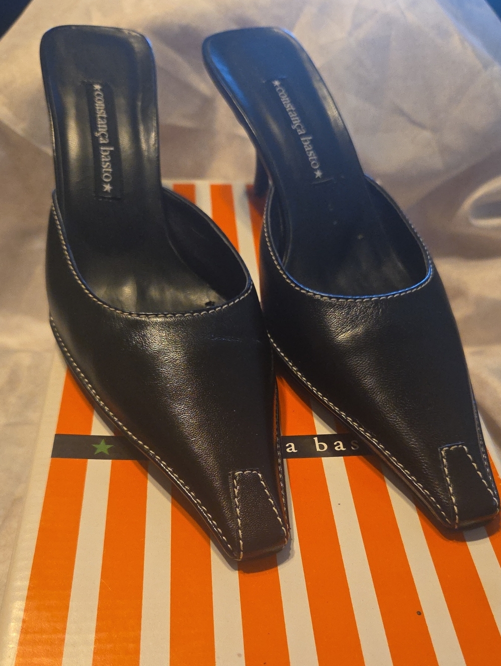 Accessaries By Basco Black Leather Pointed Toe Mule Heels